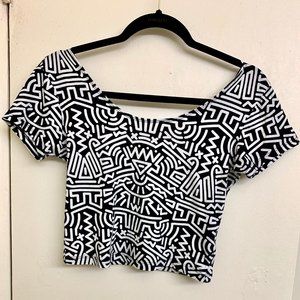 Black and White Print Crop Top